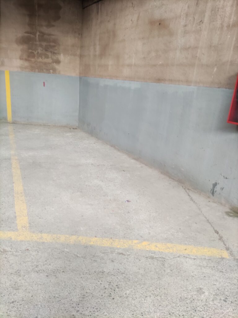Estacionamiento en Bellver
